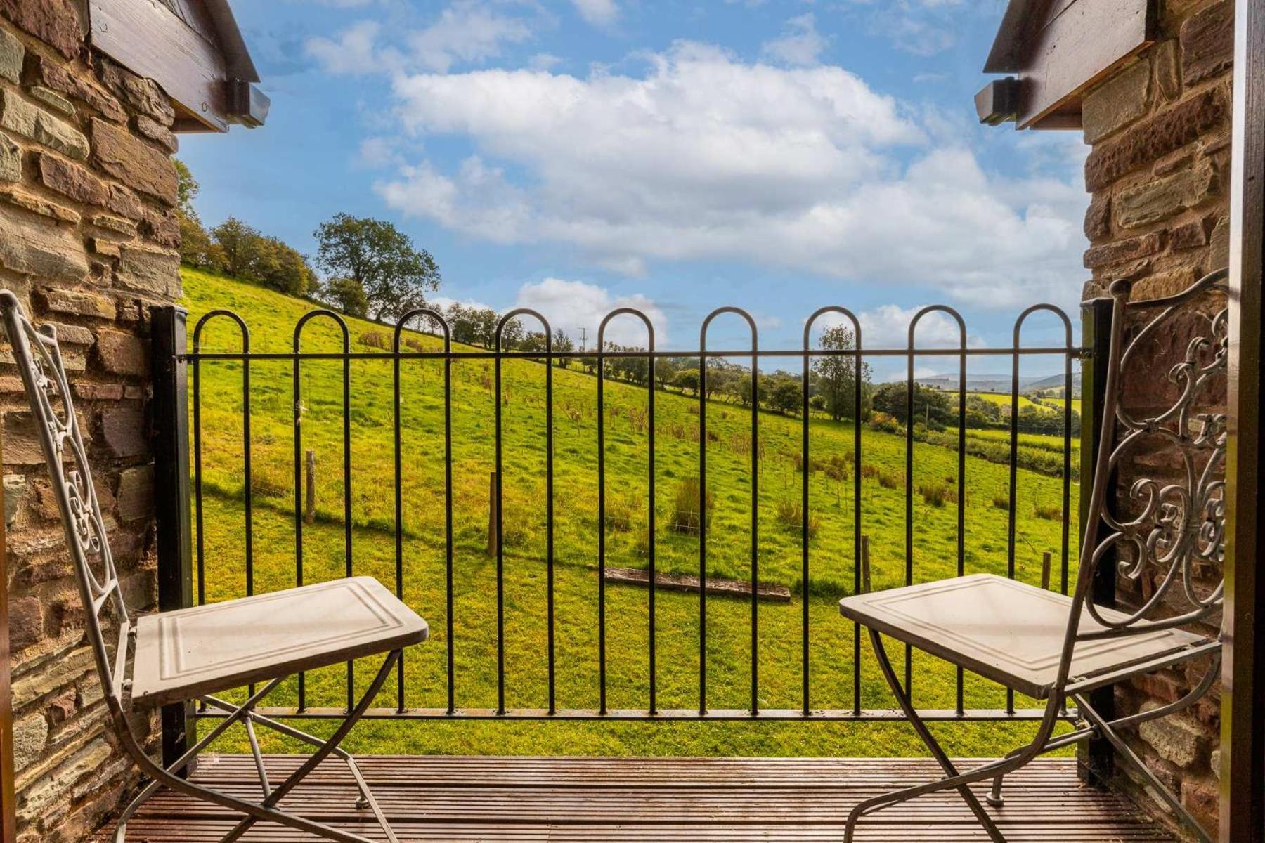 Hilltop View With Hot Tub Brecon Luaran gambar